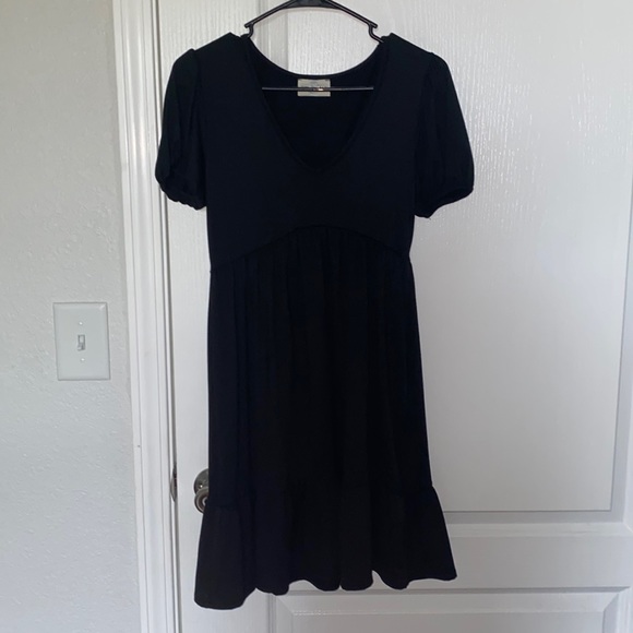 Francesca’s Dress - Picture 1 of 2